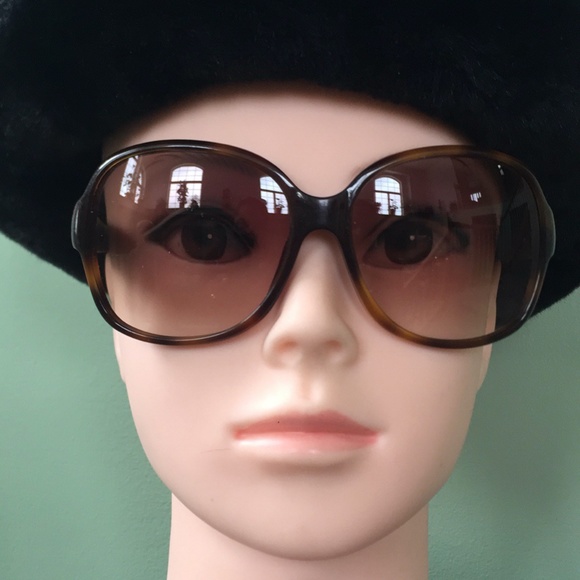Gucci Oversized Sunglasses main image 6